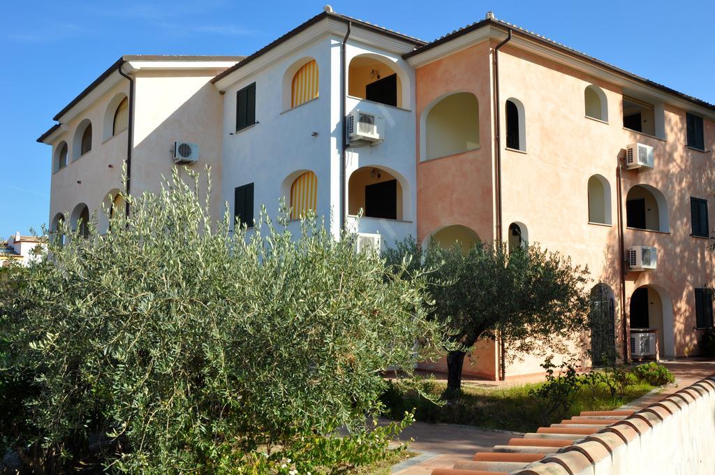 Residence Il Borgo Orosei Bagian luar foto