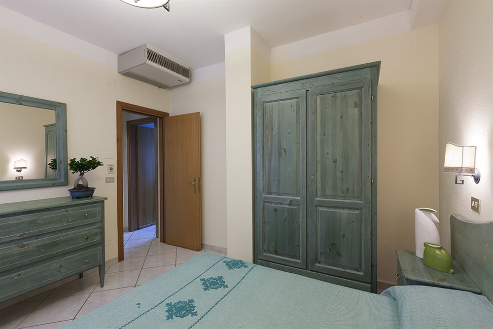 Residence Il Borgo Orosei Bagian luar foto