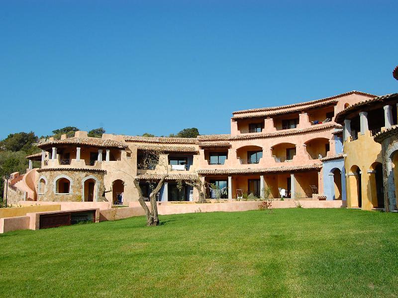 Residence Il Borgo Orosei Bagian luar foto